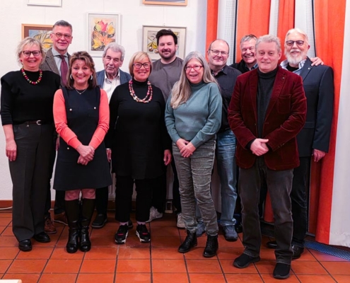 Neu gewählter Vorstand: vlnr: Dr. Anke Schuster (stellv. Vorsitzende), Thomas Krczal (Vorsitzender), neu im Vorstand Hella Scheda, Dr. Wolfgang Huber (stellv. Vorsitzender), Gitta Blum, Dr. Tim Tugendhat, Dorothea Wawrecka-Harding, Karl Emer (Revisor), Peter Maurus, Uwe Pogadl (Schatzmeister), Dr. Wolfgang Beckenbach